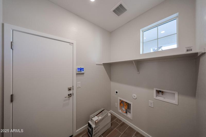 31_New-Move-in-Ready-Home_Teravalis_Buck