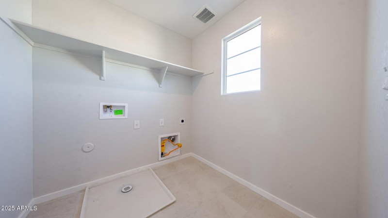 29_2-story-home-for-sale-surprise-AZ_Rea