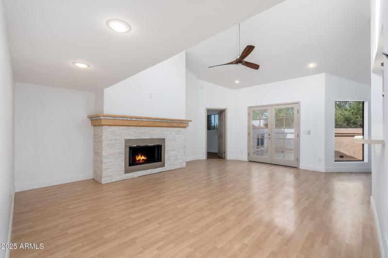 9709 E Mountain View Rd UNIT 2705 - 08