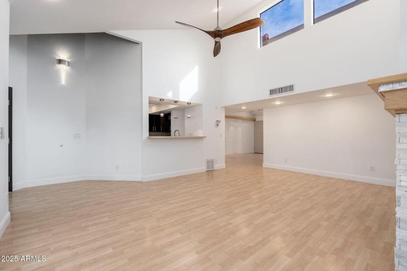 9709 E Mountain View Rd UNIT 2705 - 10