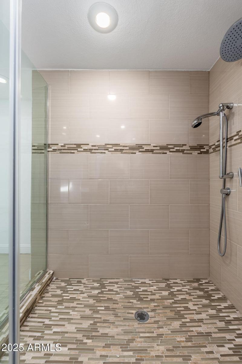 9709 E Mountain View Rd UNIT 2705 - 24