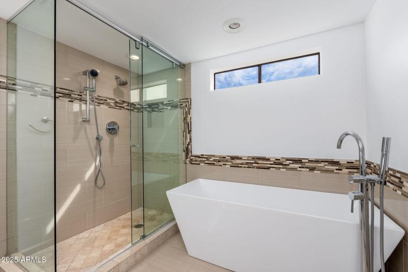 9709 E Mountain View Rd UNIT 2705 - 28