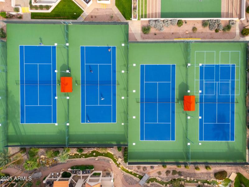 The Racquet Club - 08