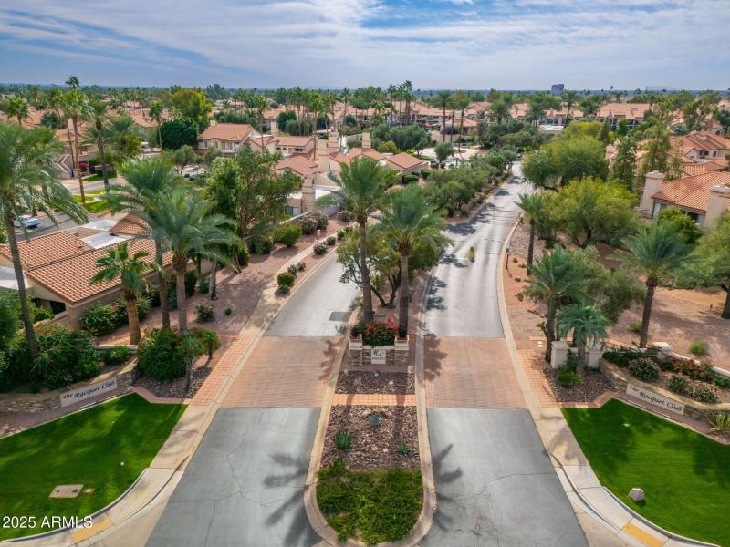 The Racquet Club - 17