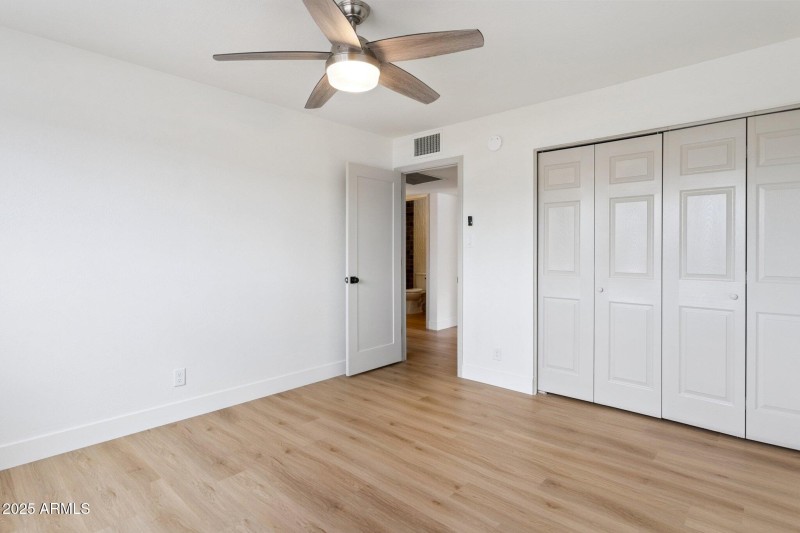 28-web-or-mls-7827-e-moreland-st