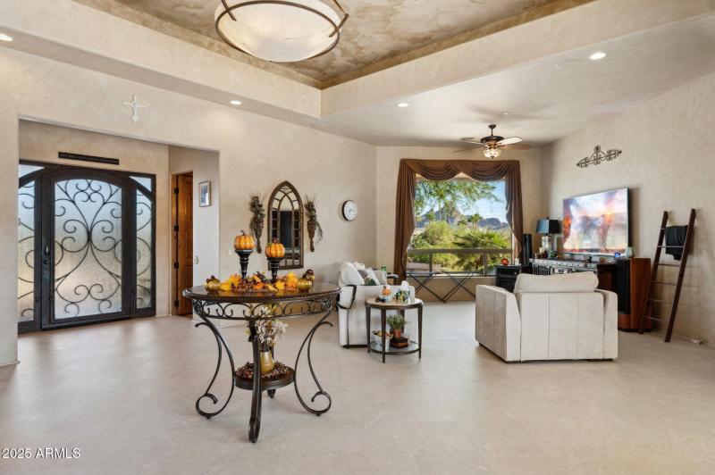 7-web-or-mls-16625-e-last-trail-dr