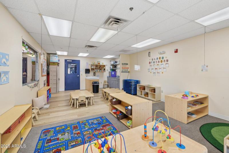 8-web-or-mls-16901-e-palisades-blvd