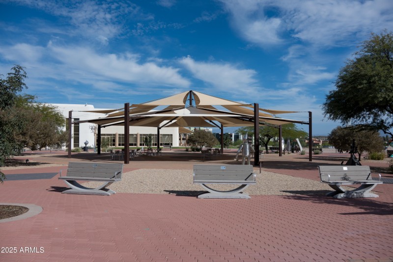 FH Outdoor Picnic Areas