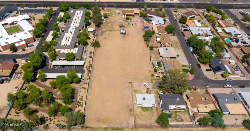 7239N51stAve_Photo-4