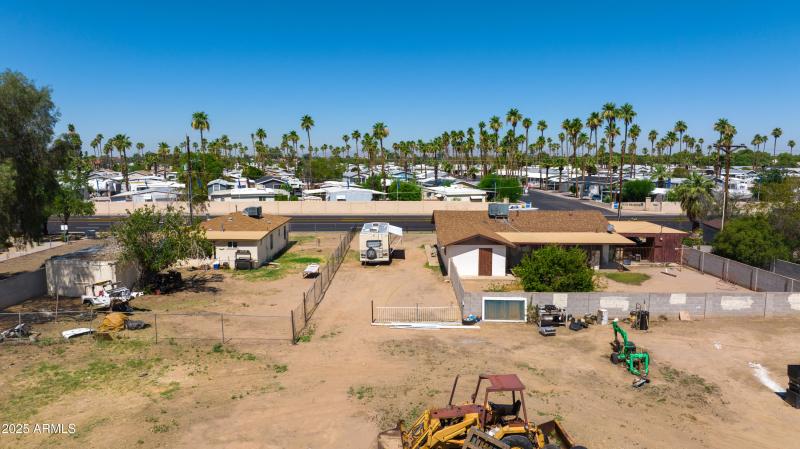 7239N51stAve_Photo-12