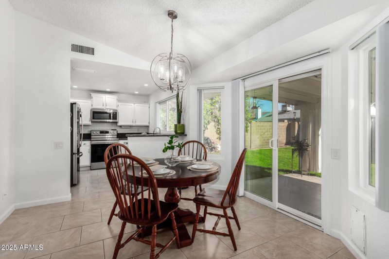 Dine Overlooking the Backyard