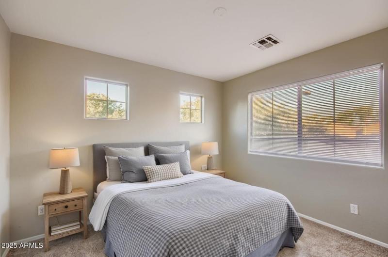 eff8e2ad-961b-4497-8db4-71f37f8b18c1