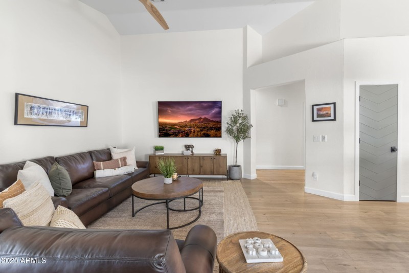 17-web-or-mls-CL100249-A