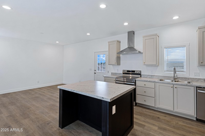 36512 W Whitton Ave-5