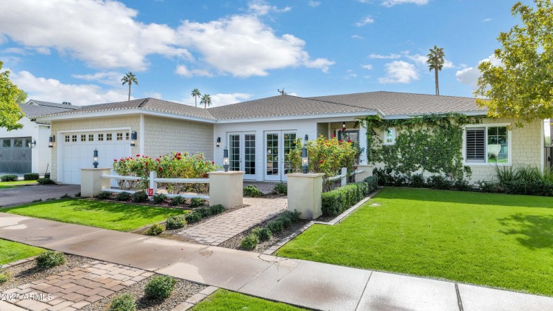 3319 E Medlock Dr-print-002-006-TOD1552-