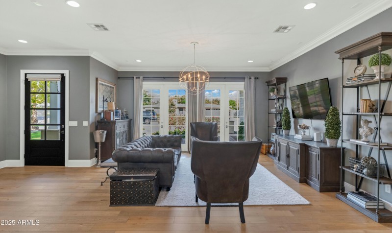 3319 E Medlock Dr-print-005-022-TOD1526-