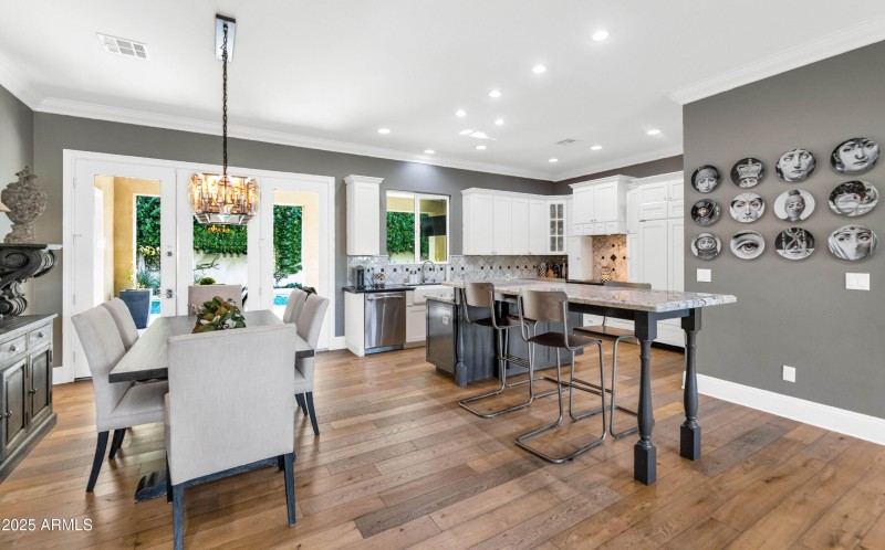 3319 E Medlock Dr-print-010-026-TOD1540-