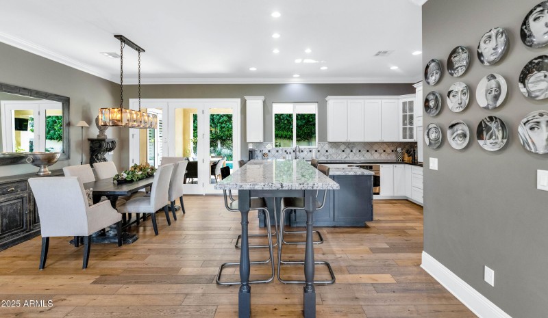 3319 E Medlock Dr-print-012-017-TOD1541-