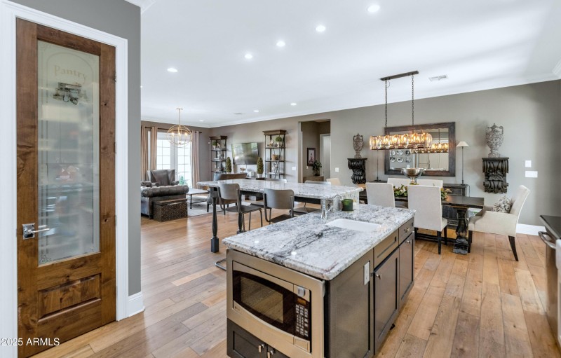 3319 E Medlock Dr-print-016-025-TOD1545-