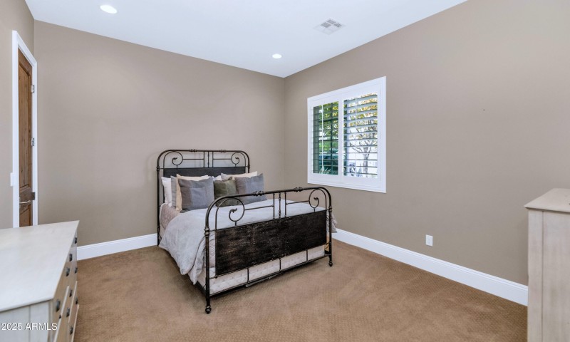 3319 E Medlock Dr-print-023-019-TOD1494-