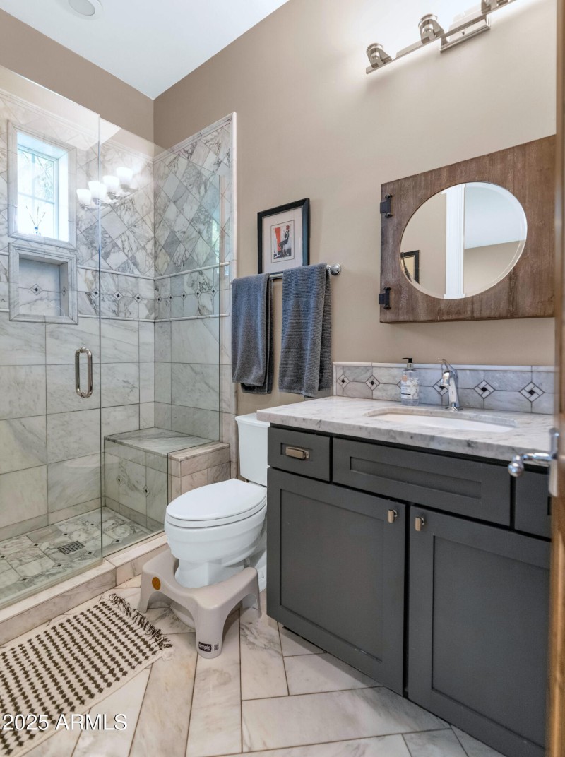 3319 E Medlock Dr-print-025-011-TOD1498-