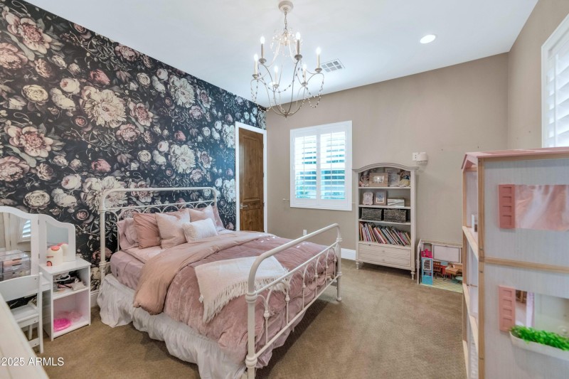 3319 E Medlock Dr-print-026-033-TOD1510-