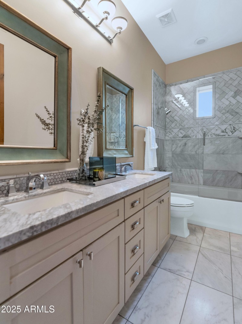 3319 E Medlock Dr-print-028-014-TOD1513-