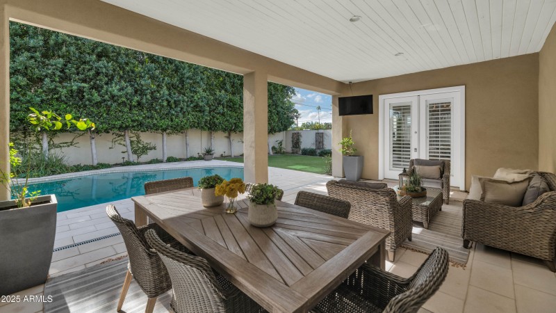 3319 E Medlock Dr-print-030-004-TOD1520-