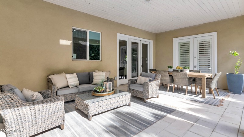 3319 E Medlock Dr-print-032-008-TOD1521-