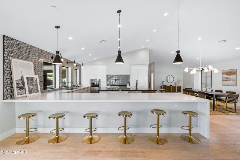 10-web-or-mls-3842-e-san-miguel-ave