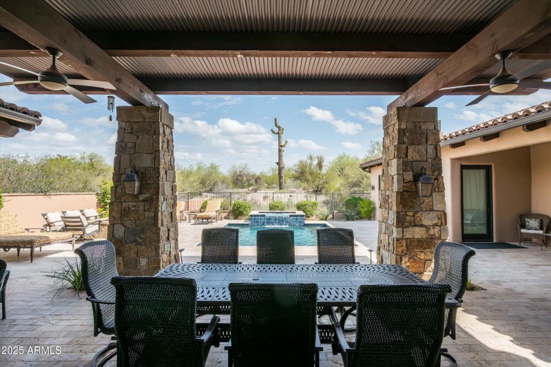 43-8454ELeaningRockRd-43