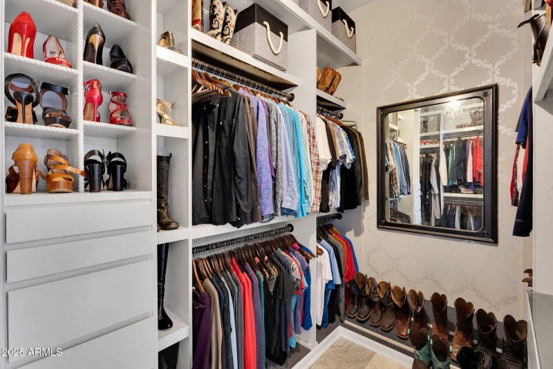 28-web-or-mls-907 E Carlise Rd-28