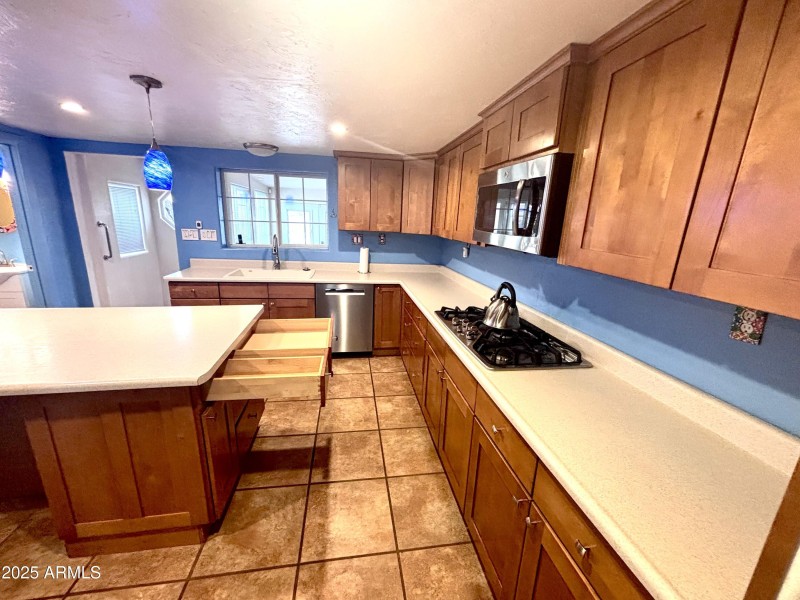 230 W 1st Ave Kitchen 9