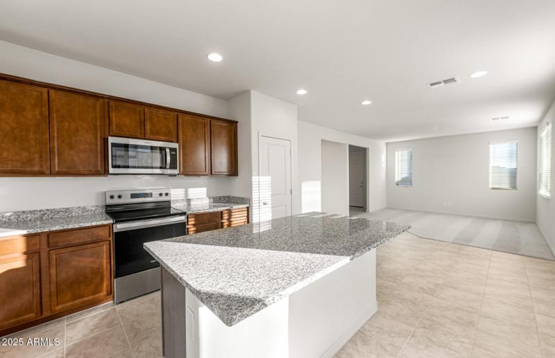 Kitchen/Cafe/Gathering Room