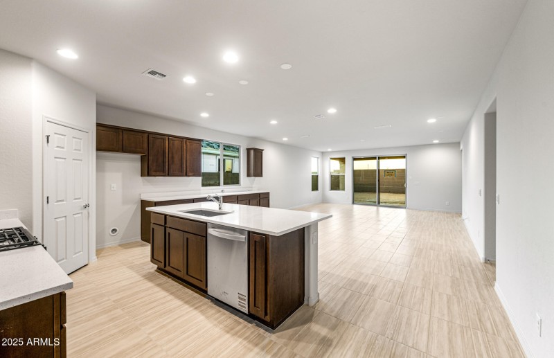 Kitchen/Cafe/Gathering Room