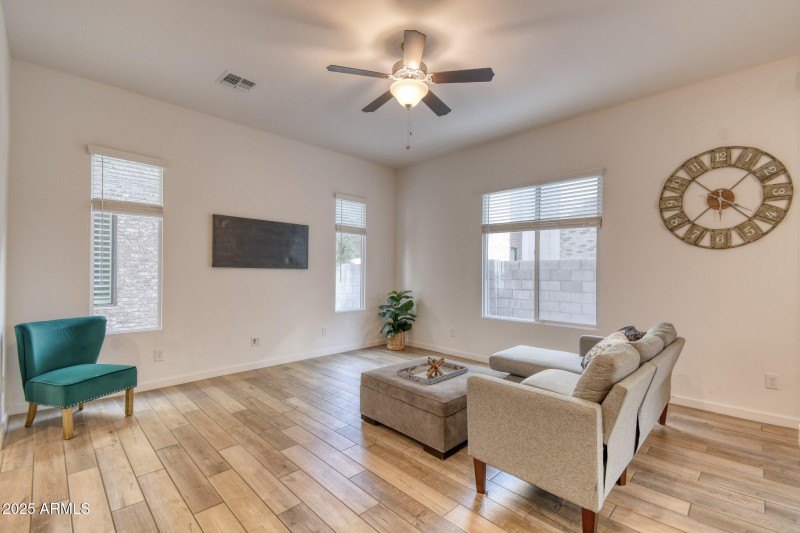 15-901 S Smith #1065-18 (1)