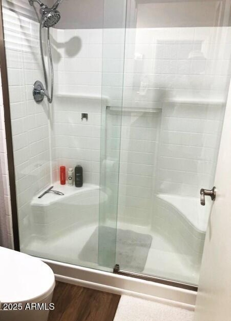 Utica master shower