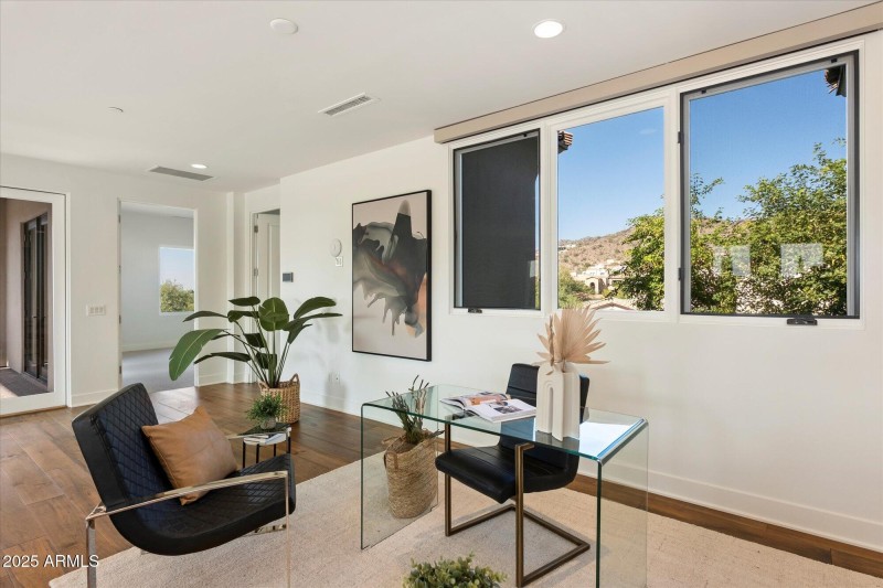 Flex Space with Views