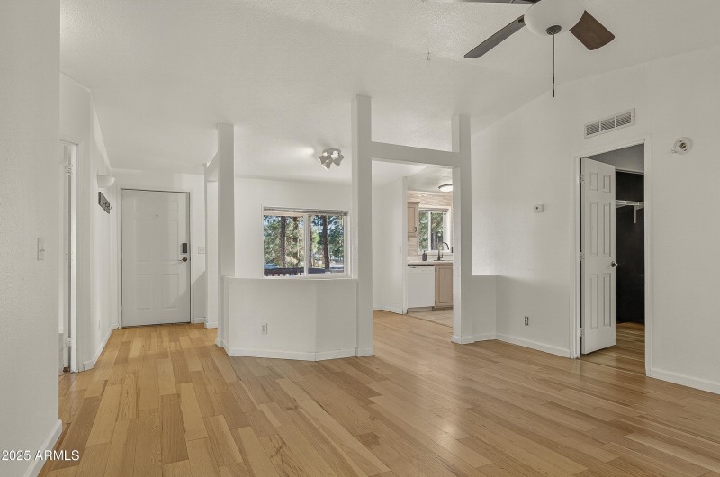 2184-w-reading-ct-flagstaff-az-usa-003