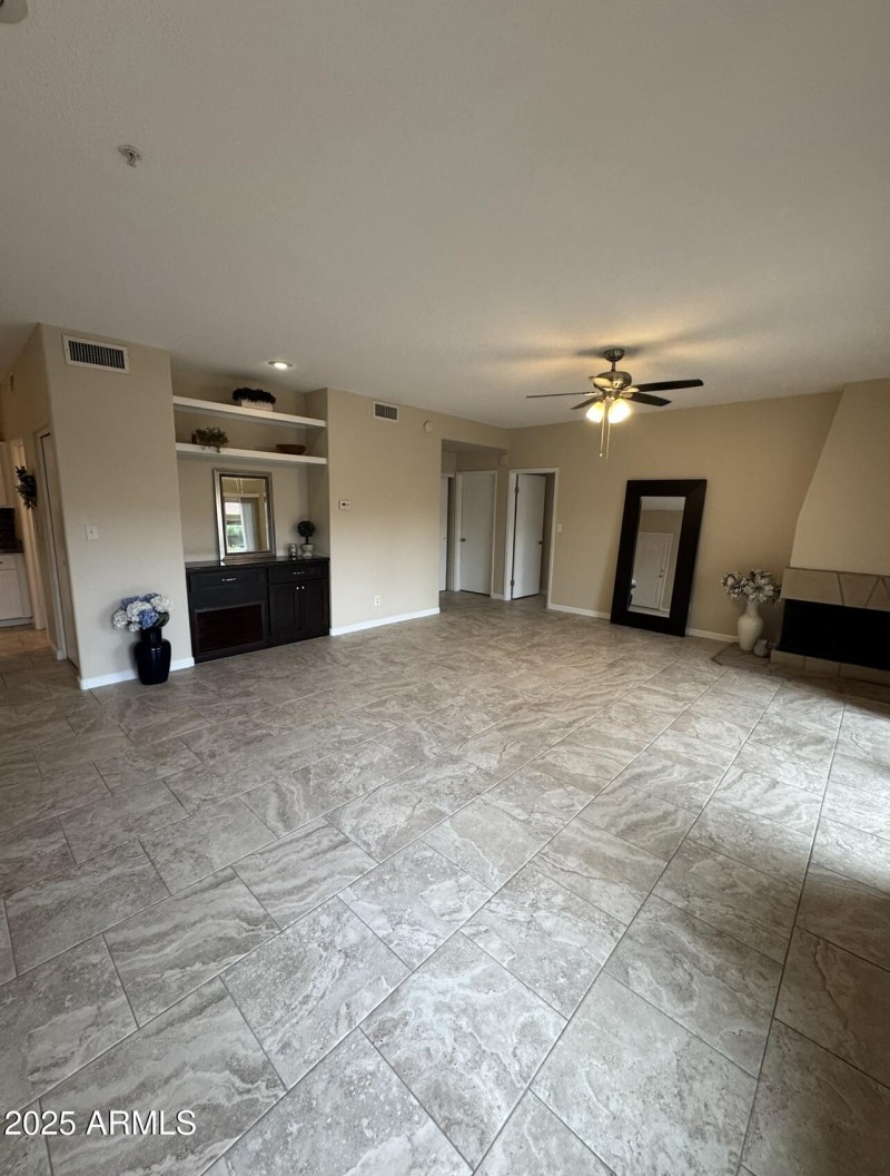 Family/Dining Room 2