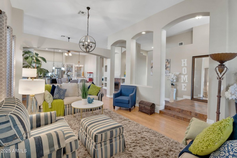 9-web-or-mls-3661 N Katmai - 8