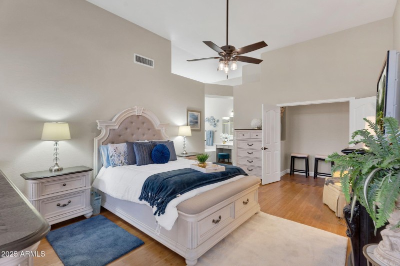 19-web-or-mls-3661 N Katmai - 19