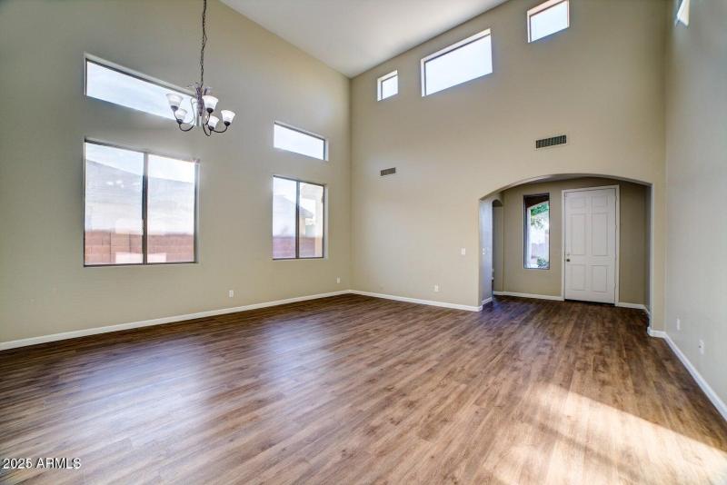 20210429033057384780000000-o