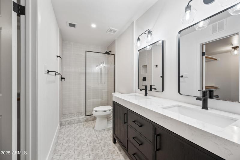 15) 64959-690a3e301c497