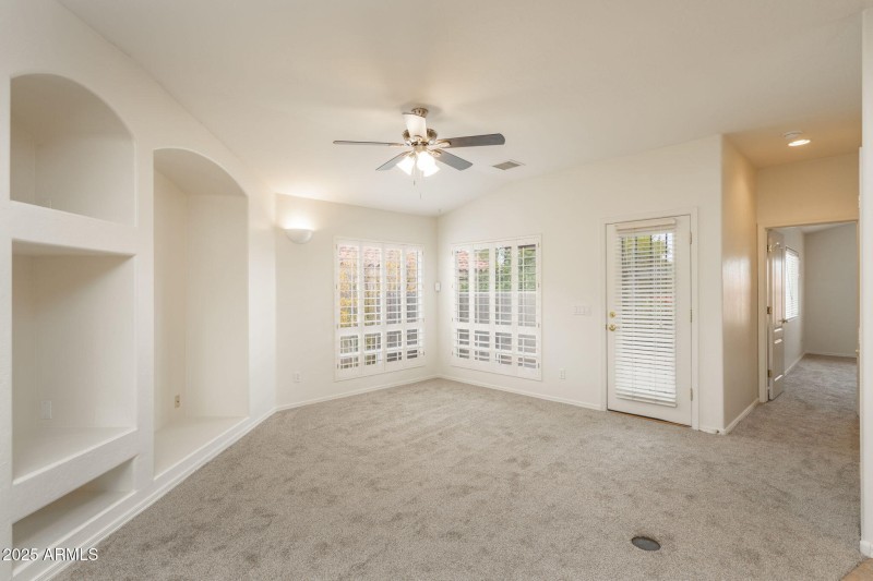 17-web-or-mls-5080-e-cedar-creek-dr