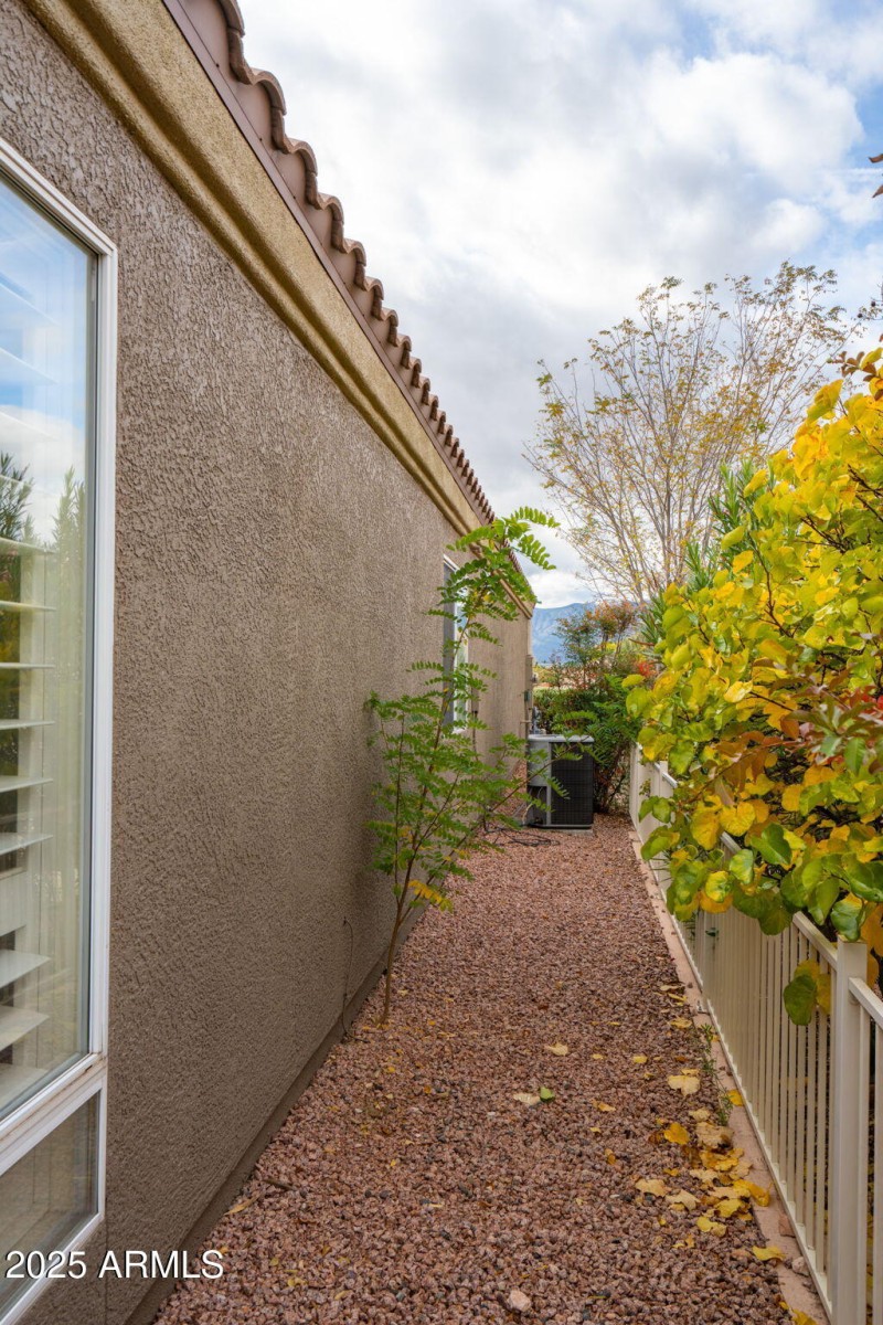 35-web-or-mls-5080-e-cedar-creek-dr