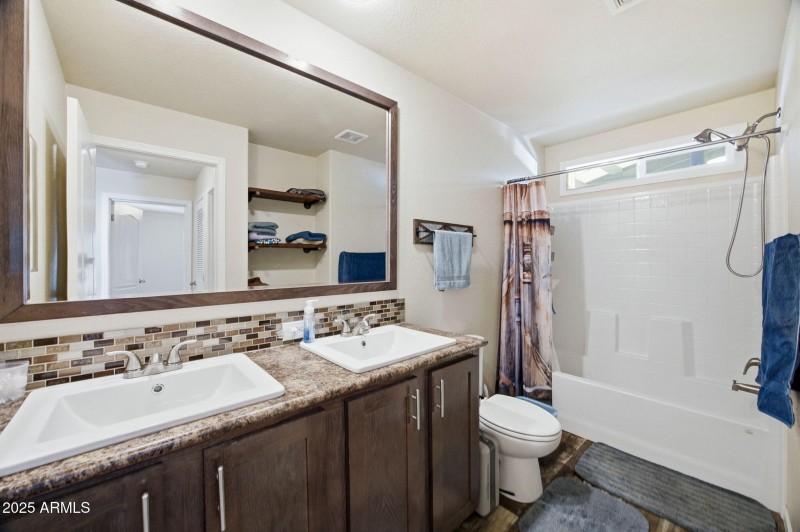 3501AZ277-HeberOvergaard-AZ-24