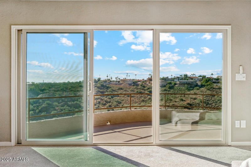 MBR deck, sun screen