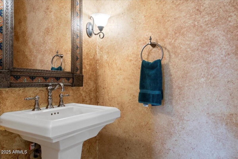 14-6630 E Lafayette Blvd 12