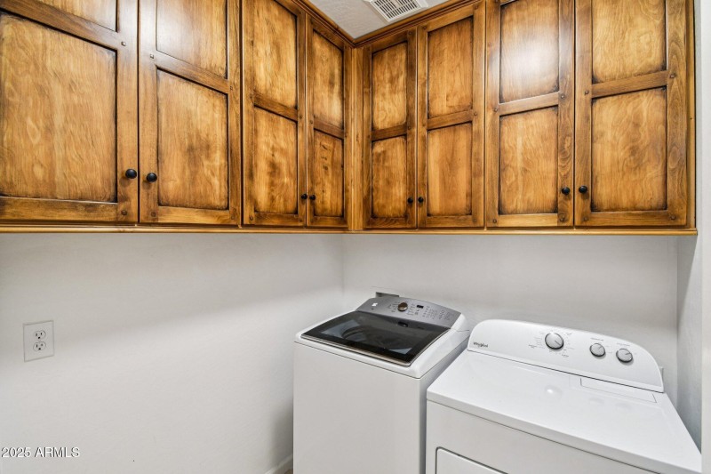 21-web-or-mls-E Jordan Ln-S2011-021